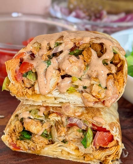 Delicious and easy chicken wraps with homemade sauce 