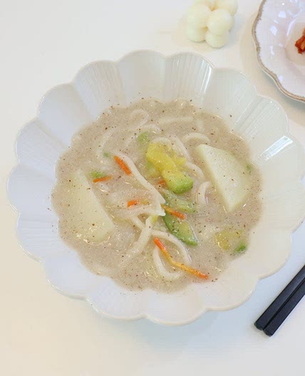 들깨칼국수 끓이기