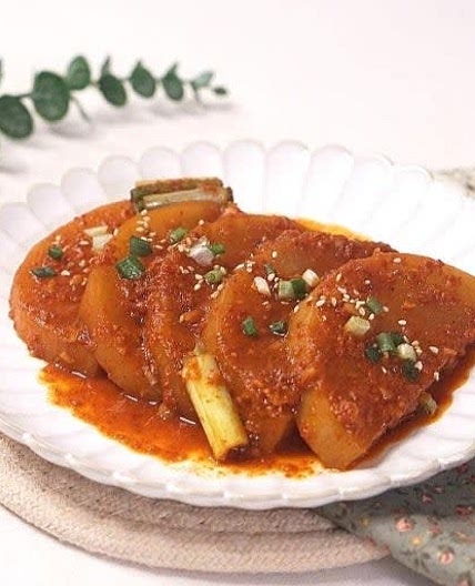 생선없이 만드는 매콤 무우조림 무조림 레시피