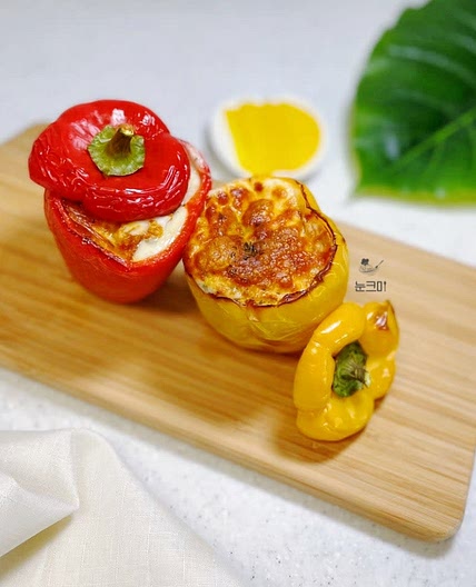 그릇이 필요 없는 예쁘고 맛있는 파프리카볶음밥 만들기