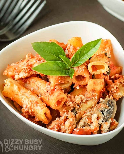 Slow Cooker Baked Ziti With Mushrooms and Spinach