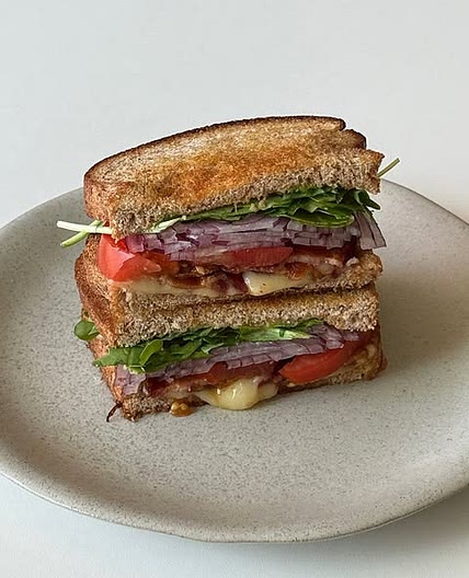 B.A.T Sandwich(베이컨, 아르굴라/루꼴라, 토마토)