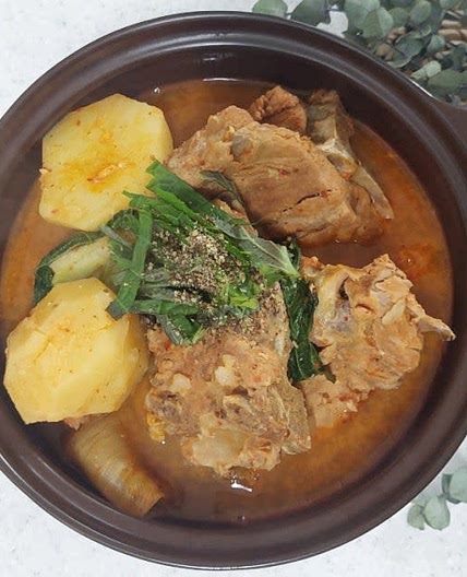 김치 감자탕 끓이는법 뼈해장국 레시피