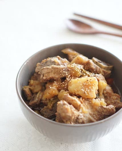 전기밥솥 간장돼지갈비찜 양념재우기도 쉽게 해요