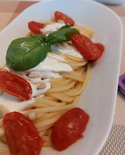 Pasta - Burrata Cream and Cherry Tomatoes