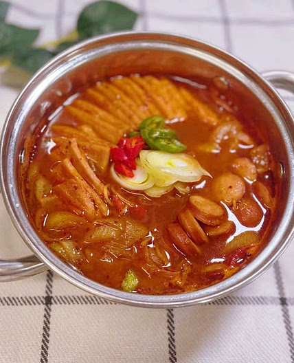 냉파요리 사골 육수로 쉽고 맛있게 부대찌개  만드는 법