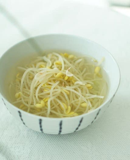 맑은 콩나물국 끓이는법 새우젓으로 간 했어요