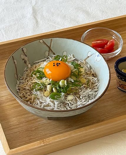 시라스동