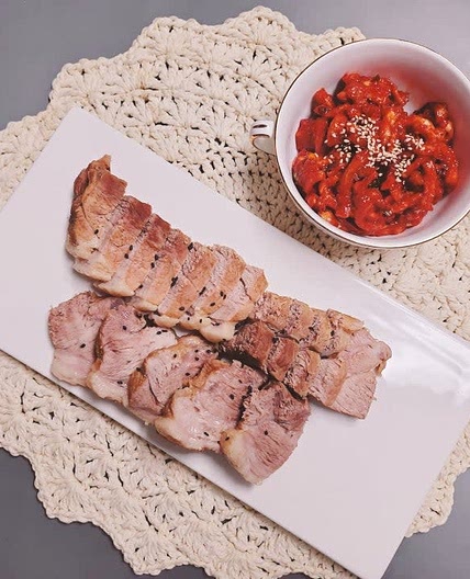 쌍화탕 앞다리살 수육