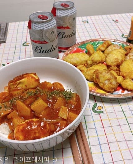 간단한 재료와 고형카레로 만든 구운계란카레