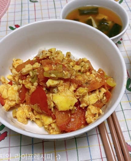 간단하게 만들어먹는 토마토계란볶음 토마토계란덮밥
