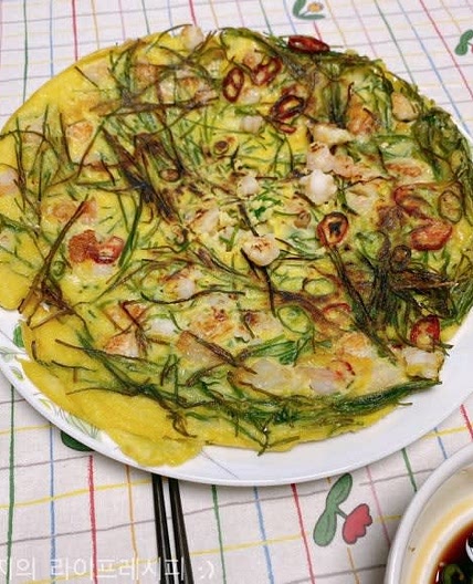[부추전 레시피] 영양부추전 파릇파릇 바삭한 맛있는 새우부추전