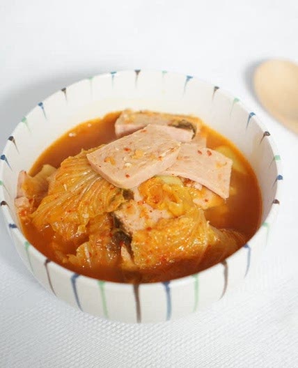 간단한 스팸요리 ~ 스팸 김치찌개 했어요