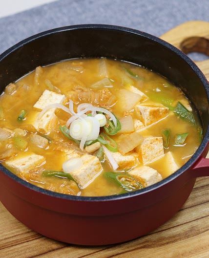 뜨끈한 국물이 생각날때 청국장찌개 끓이는법