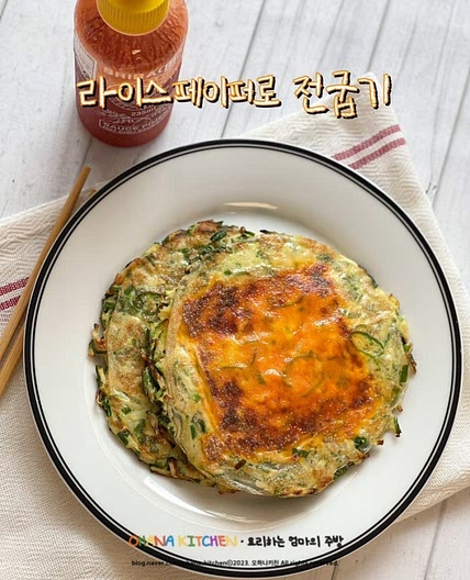 냉장고 털기 라이스페이퍼 전 굽기 밀가루 없이 전 굽는 방법 호박 팽이버섯 부추전