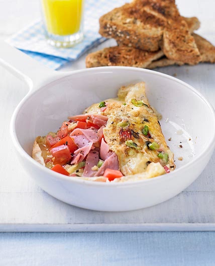 Tomato and pepper omelette