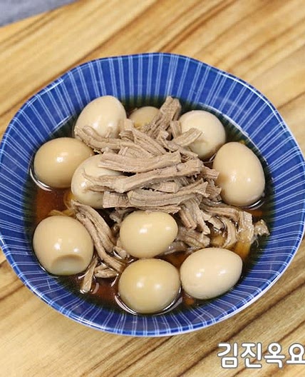 소고기보다 부드러운 돼지고기메추리알장조림 돼지고기장조림