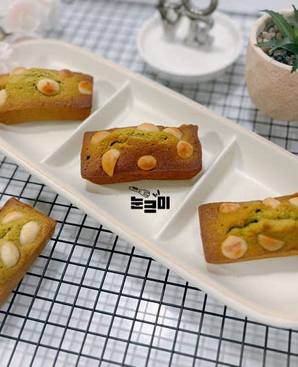 녹차향이 가득한 녹차 휘낭시에 만들기