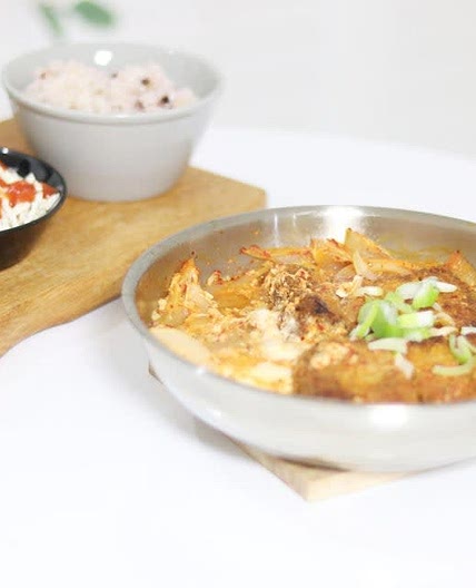 돈까스 김치나베 기꼬만 혼쯔유만 있으면 누구나 맛있게~