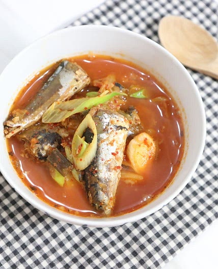 꽁치통조림 김치찌개 끓이는법 너무 쉬워요