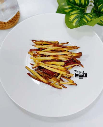 칼로리가 낮아 더 먹기 좋은 에어프라이어 고구마스틱 만들기