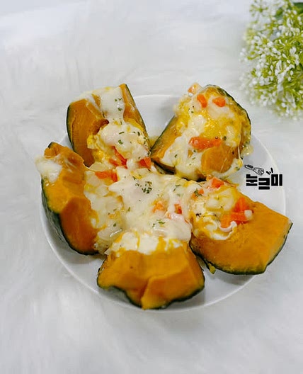 든든하게 먹기 좋은 미니 밤호박 에그슬럿 만들기