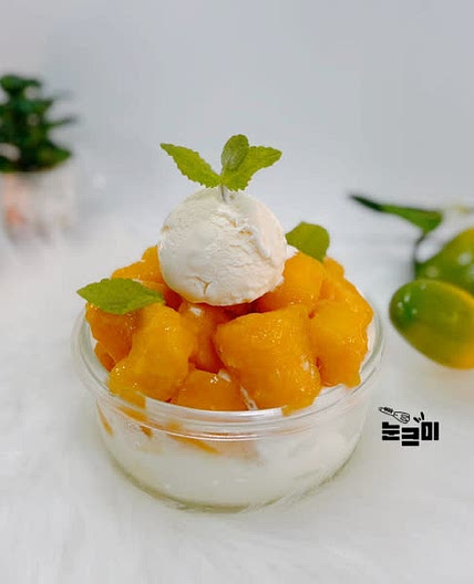 기계 없이 간단하게 만드는 망고 빙수