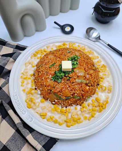 콘치즈 김치볶음밥