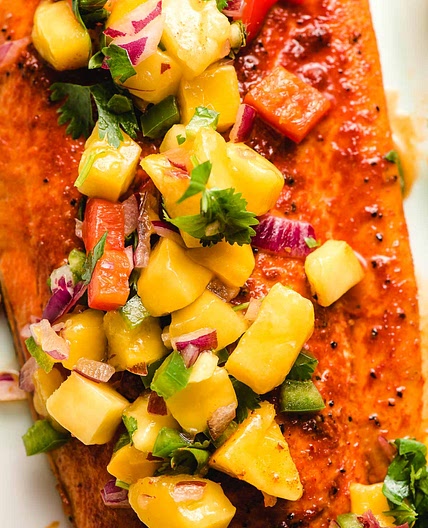 Pan roasted salmon with papaya relish
