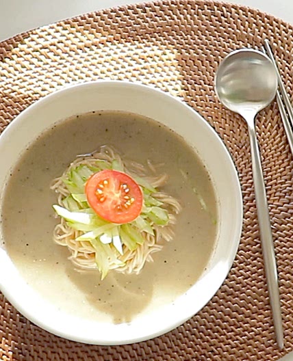 5분 흑임자 콩국수