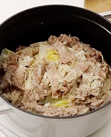 돼지고기 배추술찜