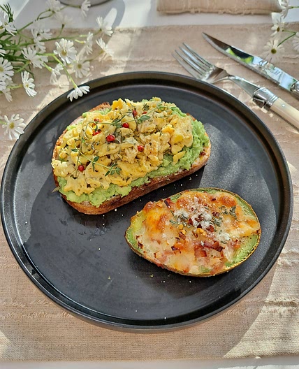 아보카도 브런치 요리 아보카도 구이&샌드위치