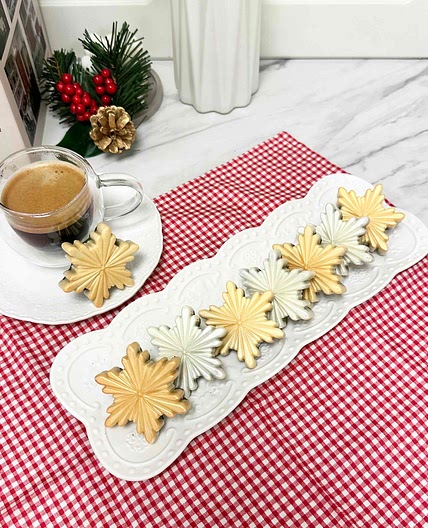 Snowflake Matcha Madeleine