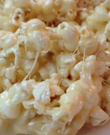 Marshmallow Carmel Popcorn