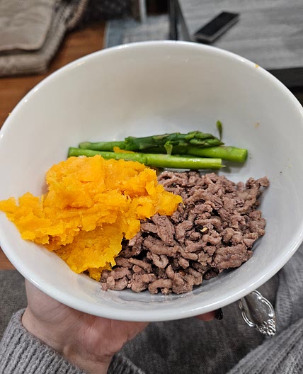 Ground Beef, Asparagus and Mashed Sweet Potato