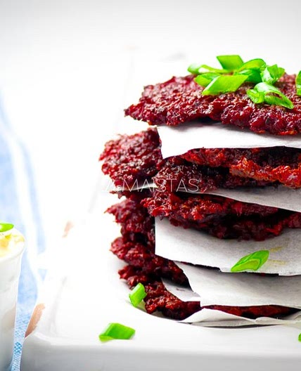Quick beetroot pancakes