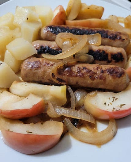 Sausages with Apples