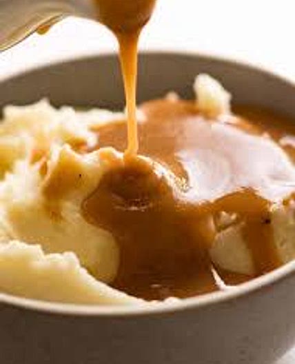 Creamy Mashed Potatoes and gravy (Claudia)