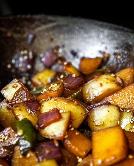 Omma’s Gamja Jorim (Braised Potatoes)