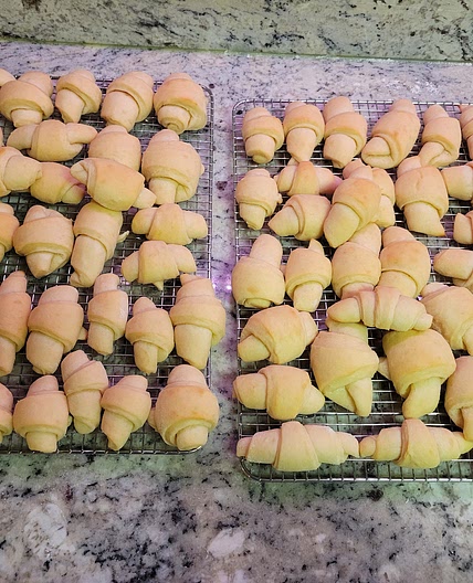 Grandma Roundy Rolls