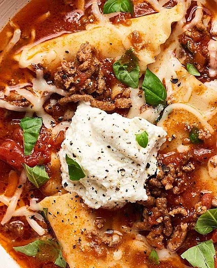 Easy Slow Cooker Lasagna Soup