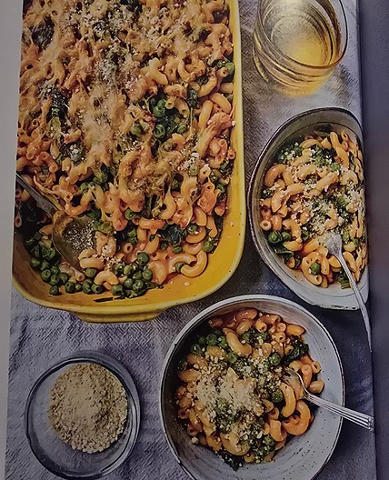 Peas and green Mac n cheese