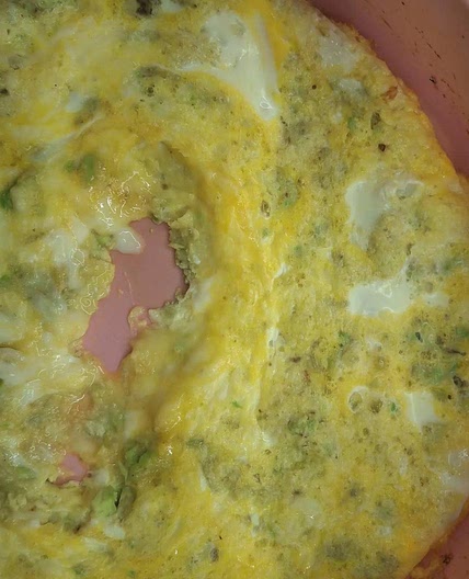 Egg with avocado