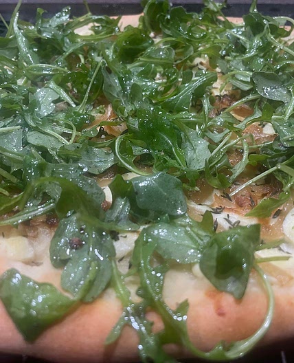 Caramelized onion thyme pizza