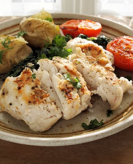 Low-Fat & Low-Calorie Garlic Hake Fillets