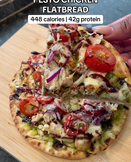 Pesto chicken pizza