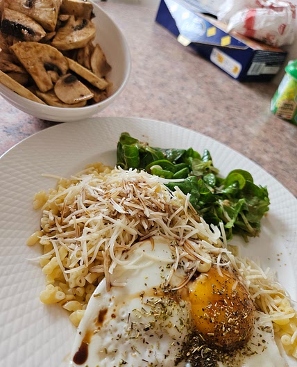 Pâtes œufs salade