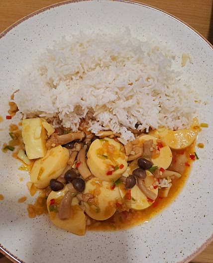 Egg tofu and mushrooms