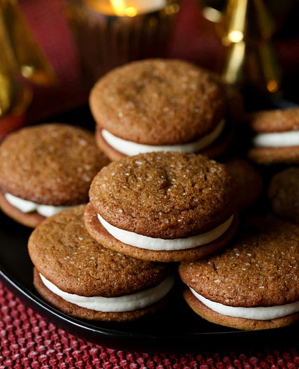 GINGERBREAD SANDWICHES