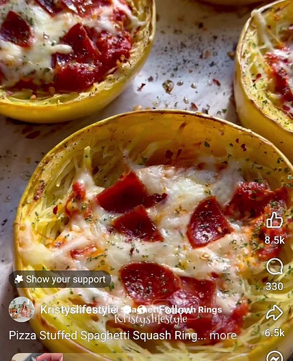 Spaghetti squash pizza